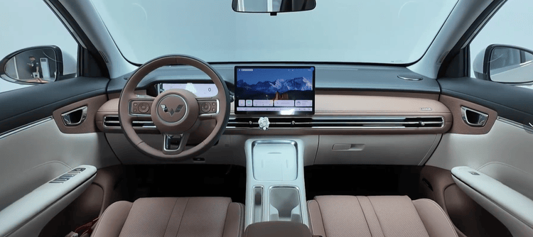 儲物空間豐富,外觀更激進,五菱繽果S預售價6.88萬元起