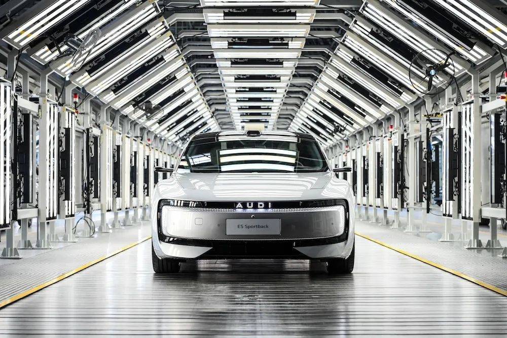 從四環到字母標,上汽奧迪雙品牌戰略隱藏著豪華電動化的破局關鍵