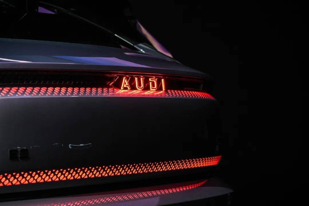 從四環到字母標,上汽奧迪雙品牌戰略隱藏著豪華電動化的破局關鍵