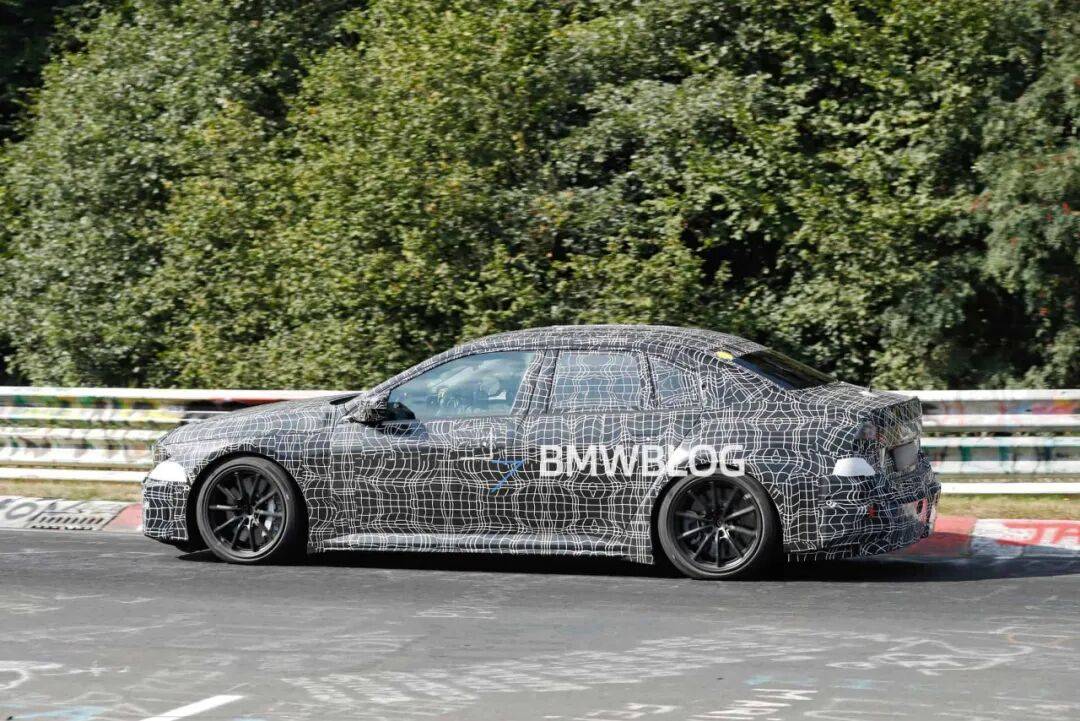 寶馬M3電動版路試諜照再次曝光,更多信息透露