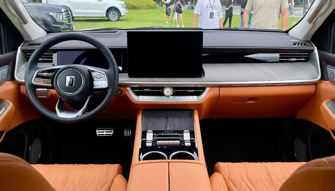 33.5萬元起,全新坦克500上市:硬派車還能這樣玩?