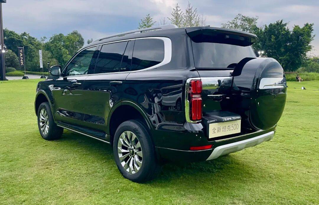 33.5萬元起,全新坦克500上市:硬派車還能這樣玩?