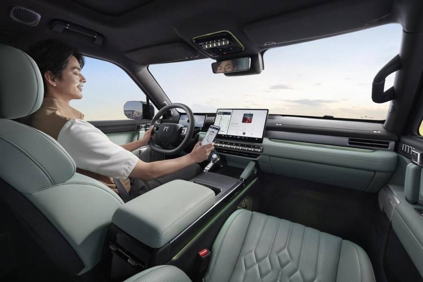 撒野不將就,通勤不憋屈!猛士M817一車駕馭城野