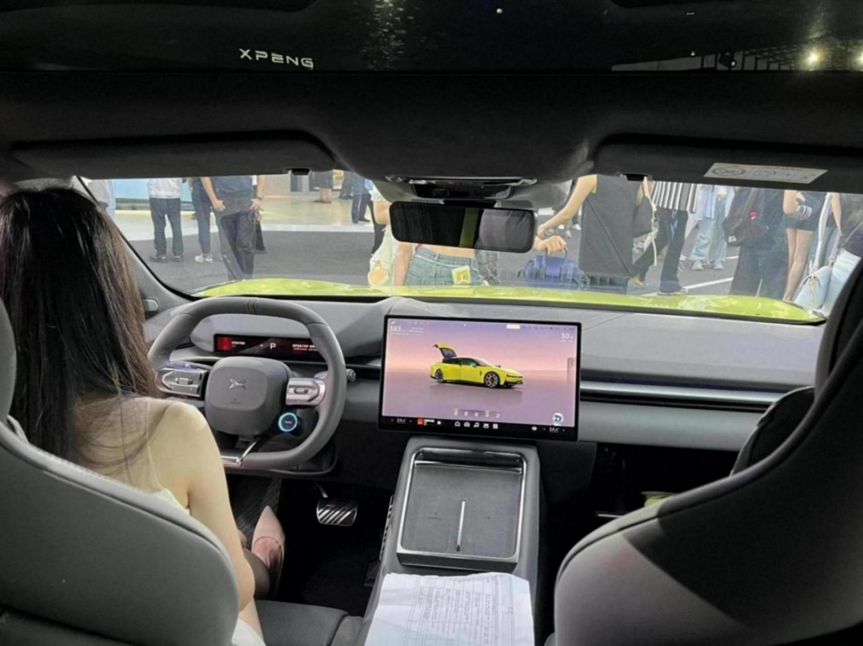 21.98萬起買百萬級科技?全新小鵬P7上市,賽道超越小米SU7 Max!