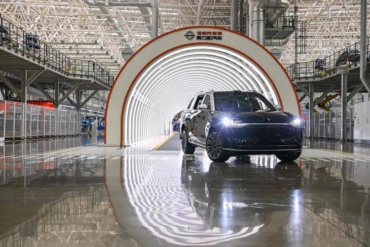 投石問路:華為再次借賽力斯試水新領域