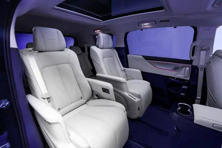 全新GL8陸尊:24小時訂單破萬,MPV王者如何征服新能源時代?