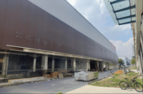 林肯的黃昏:當美式豪華淪為“雜物堆”旁的招租廣告