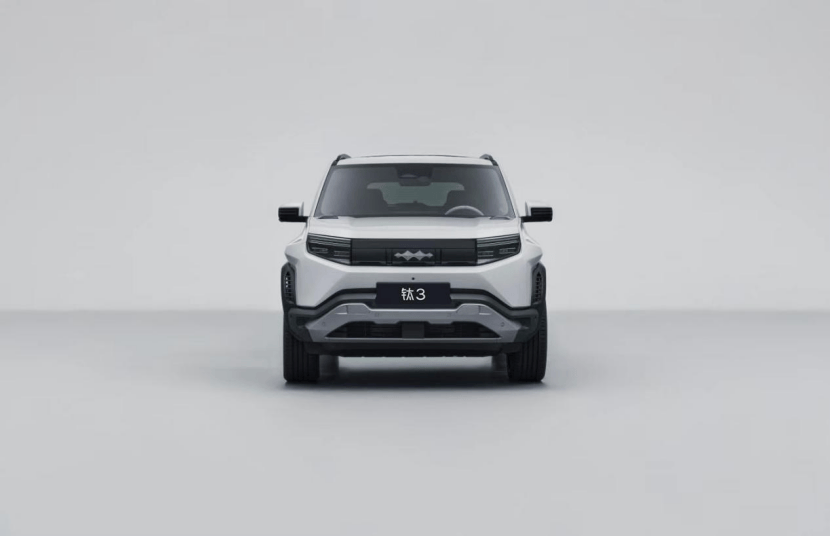 方程豹整活了!鈦 3 官方 “換臉” 上線,無損還合規(guī)