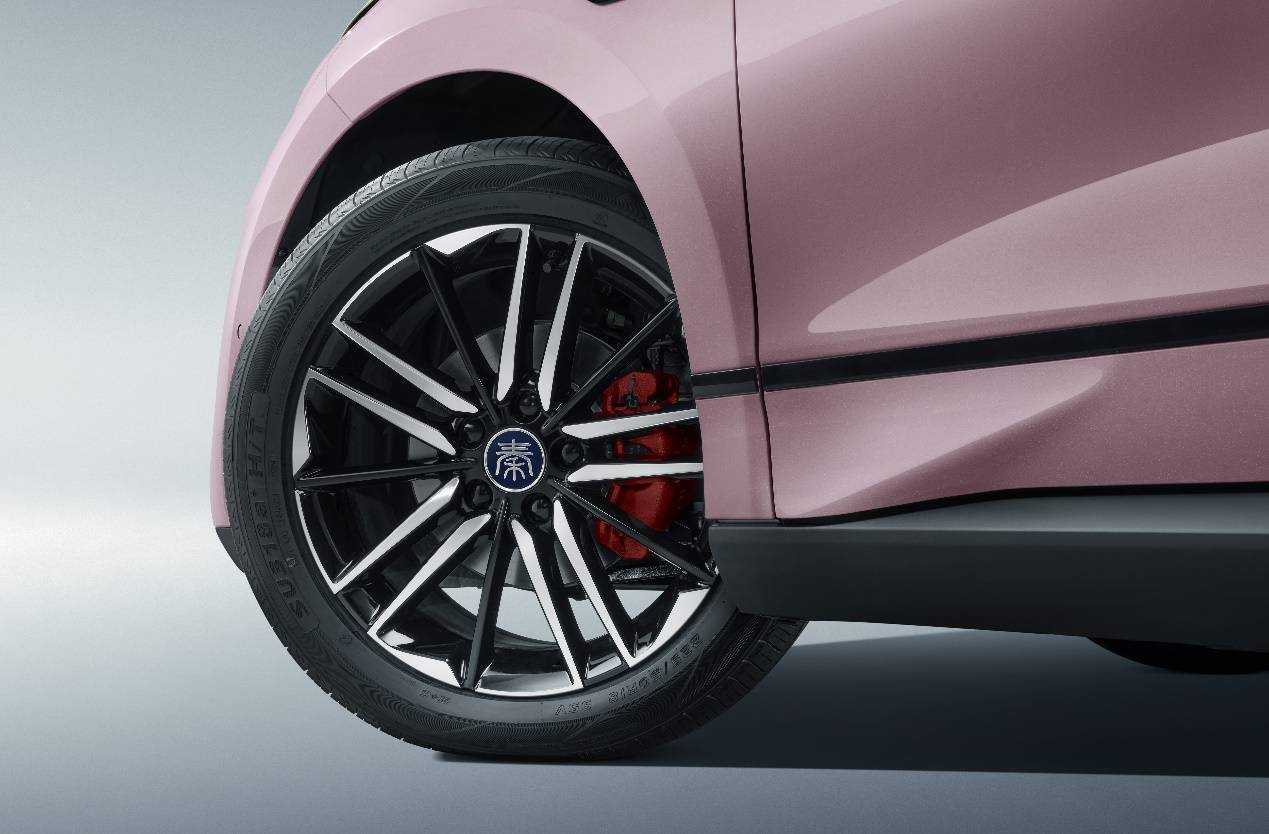 秦L EV云輦型:12.98萬讓云輦-C和TBC“上車”!