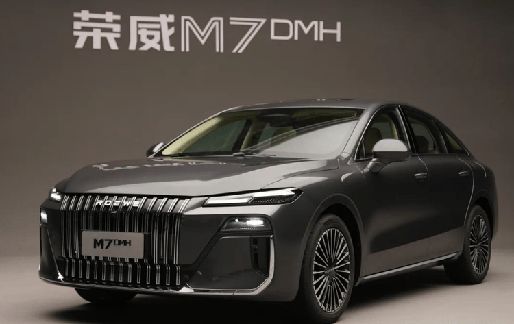 9.78萬起,四個角度解讀榮威M7 DMH值不值?