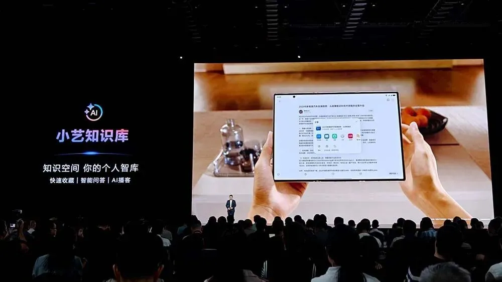 時隔4年,華為史上最強麒麟9020芯片回歸!三折疊17999元開售,國產黑科技引爆全場