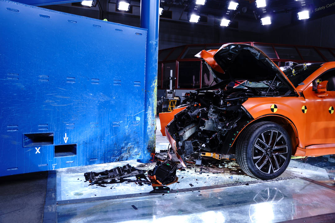 安全不是口號:沃爾沃全新XC70哥德堡碰撞測試再度提升安全“天花板”