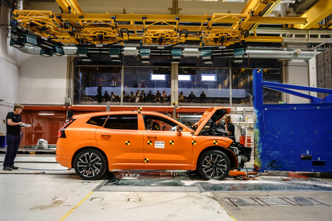 安全不是口號:沃爾沃全新XC70哥德堡碰撞測試再度提升安全“天花板”