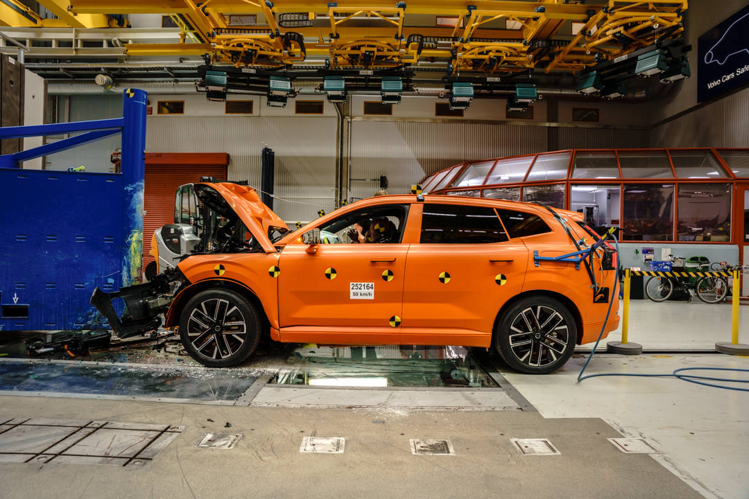 安全不是口號:沃爾沃全新XC70哥德堡碰撞測試再度提升安全“天花板”