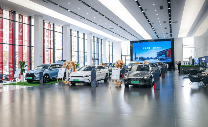 比亞迪的快速崛起,其研發大于利潤的特點逐漸被關注,技術驅動 高研發投入塑造持續領先