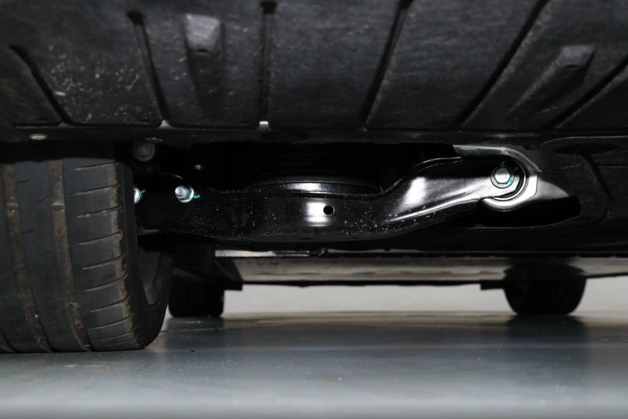 享界S9T對比奧迪E5,30萬預算,純電旅行車怎么選?