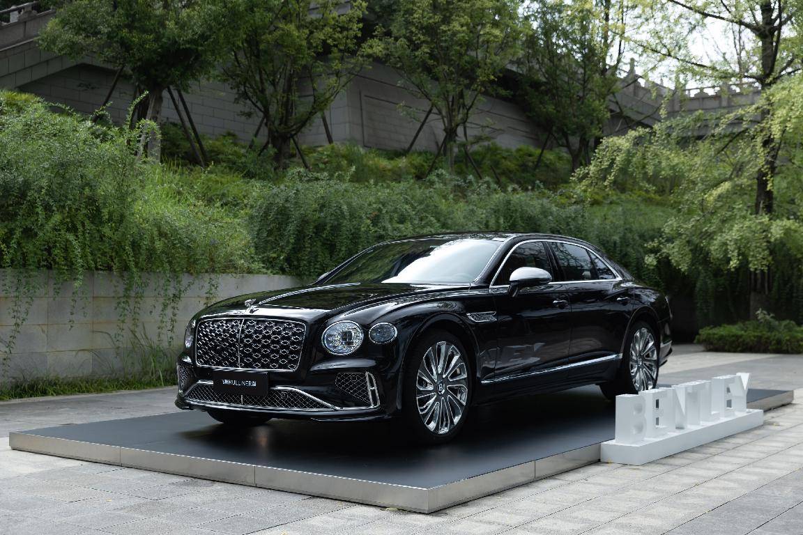 賓利筑夢之境:奢華定制的“靈感共創”與東方美學啟迪