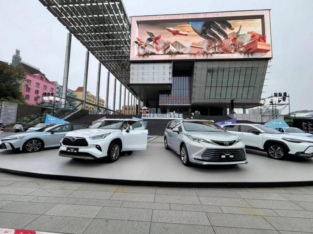 油車市場需求仍堅挺,廣汽豐田 2026 款全球車何以成 “普惠典范”?