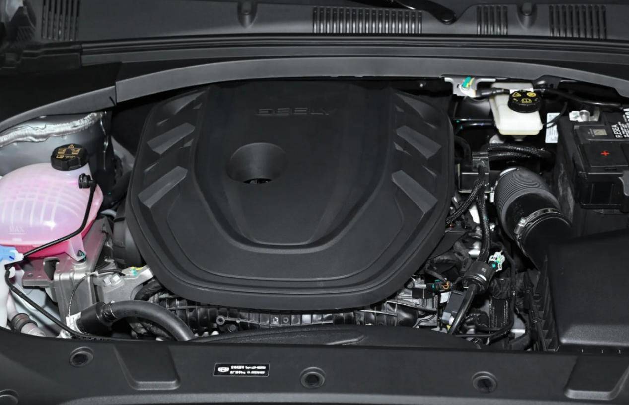 2026款星瑞東方曜對比老款,換裝領克03+同款“心臟”