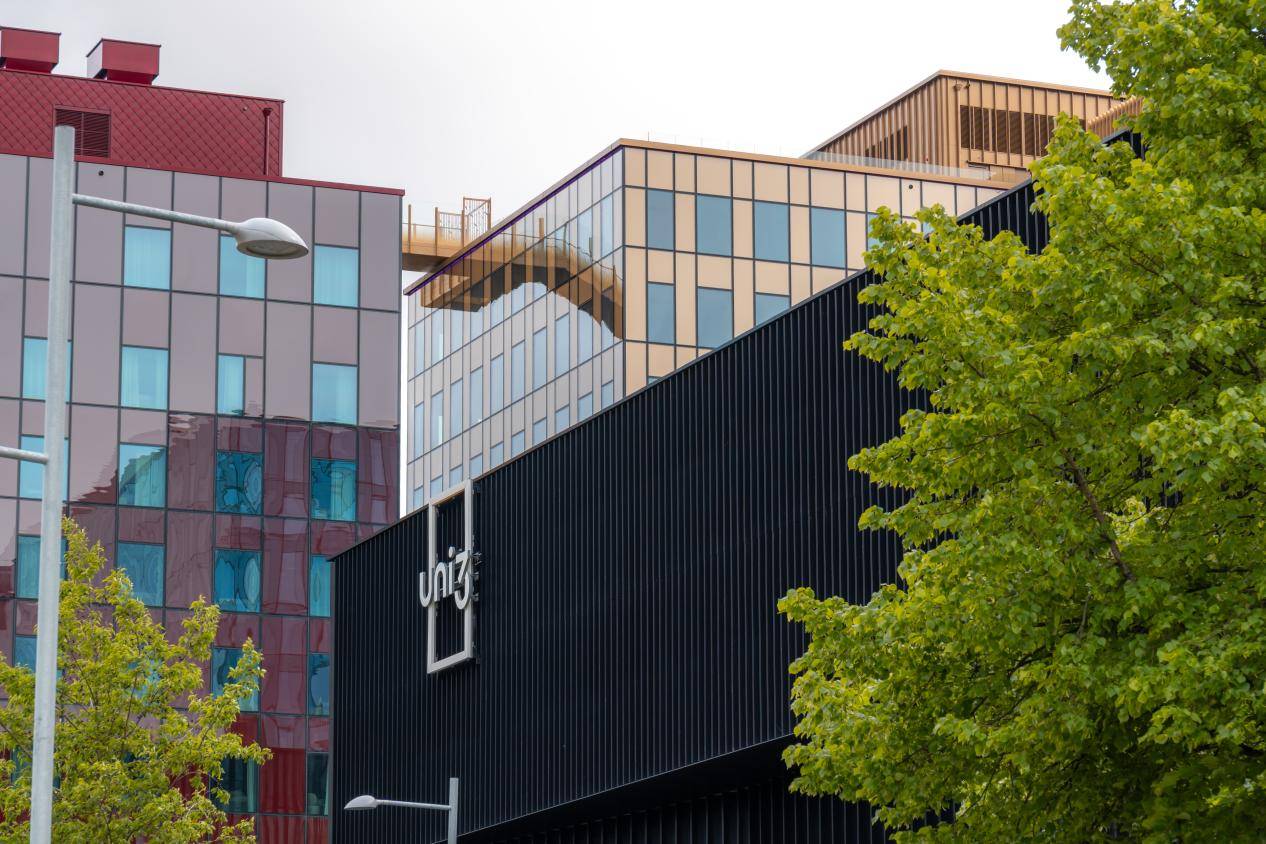 9月25日,吉利汽車通過視頻直播,首次全面開放位于瑞典哥德堡的歐洲創新中心(Uni3)