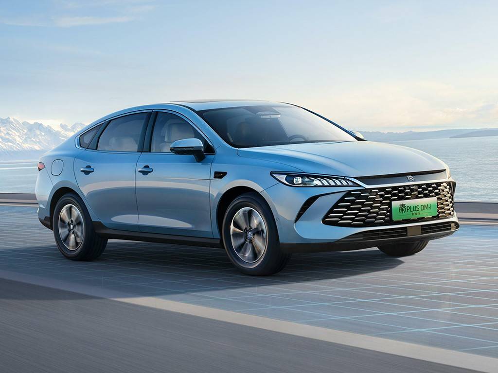 真就瞄著比亞迪打?吉利銀河星耀6預售,限時7.98萬起硬剛秦PLUS