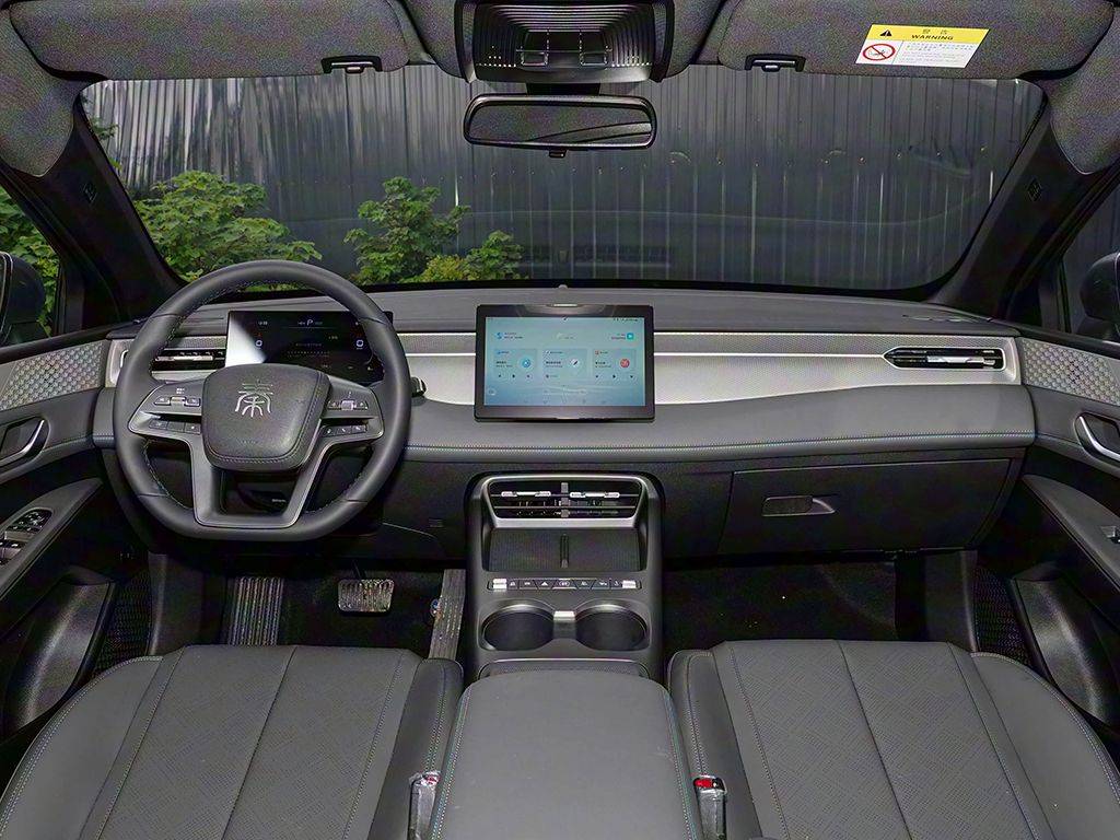 真就瞄著比亞迪打?吉利銀河星耀6預售,限時7.98萬起硬剛秦PLUS