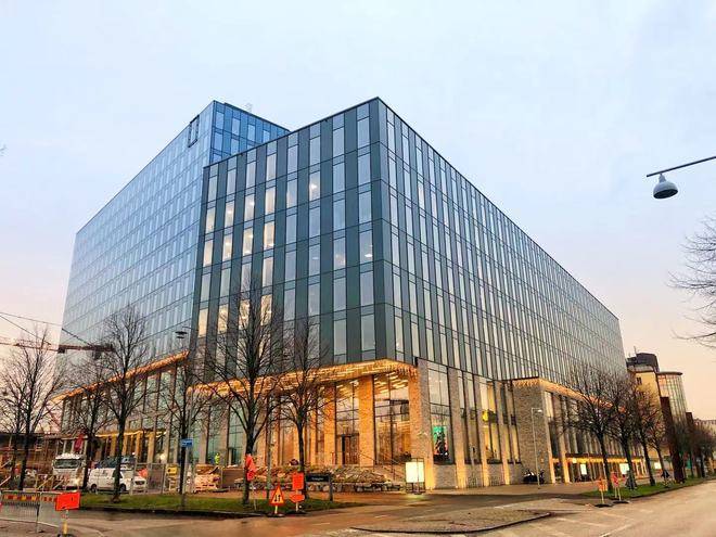 吉利瑞典研發(fā)中心秀肌肉 鏡頭里的極氪9X產(chǎn)房