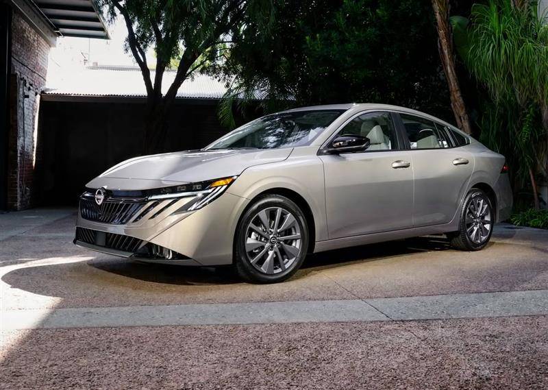 設計、配置全方位進化,新一代軒逸依舊是A級燃油轎車標桿