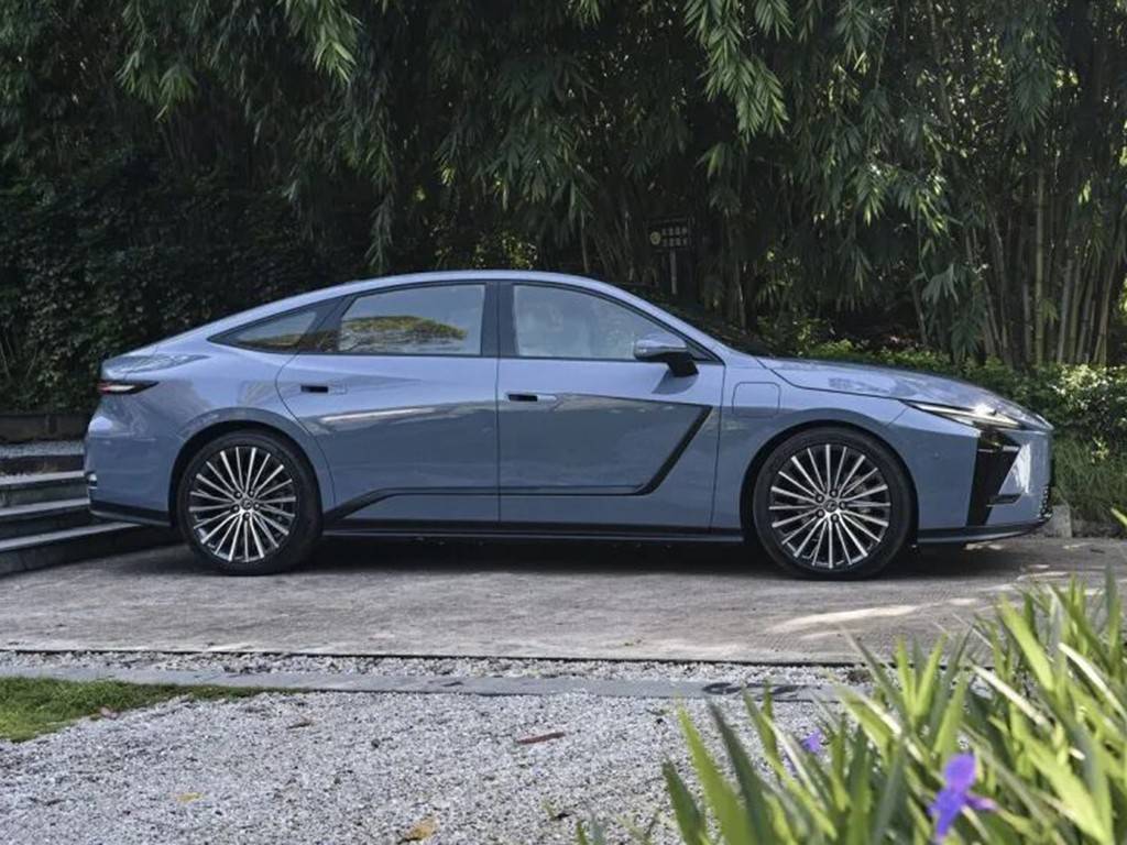 2026年想買路虎/凱迪拉克/雷克薩斯新車,認準這3款錯不了?