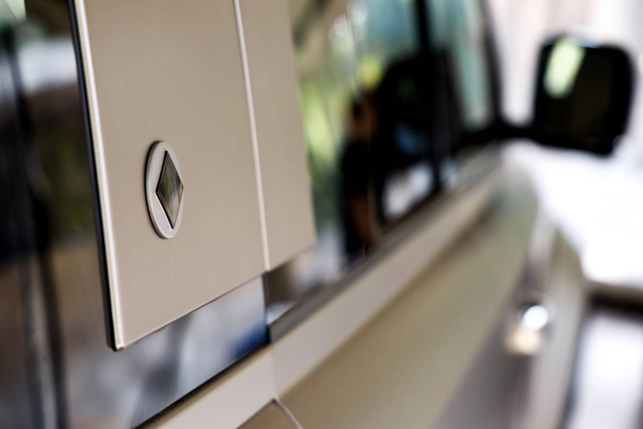 擁有路虎衛士OCTA的人,大概率也擁有值得羨慕的人生