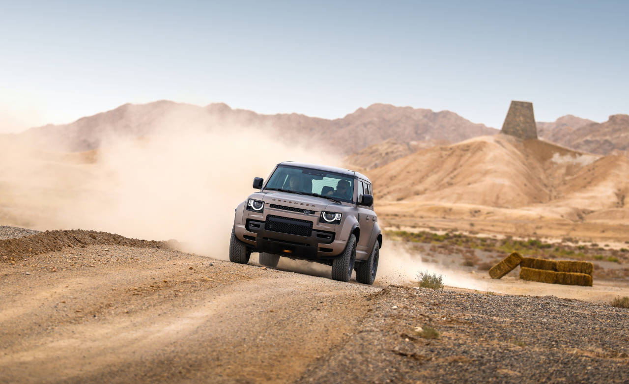 擁有路虎衛士OCTA的人,大概率也擁有值得羨慕的人生