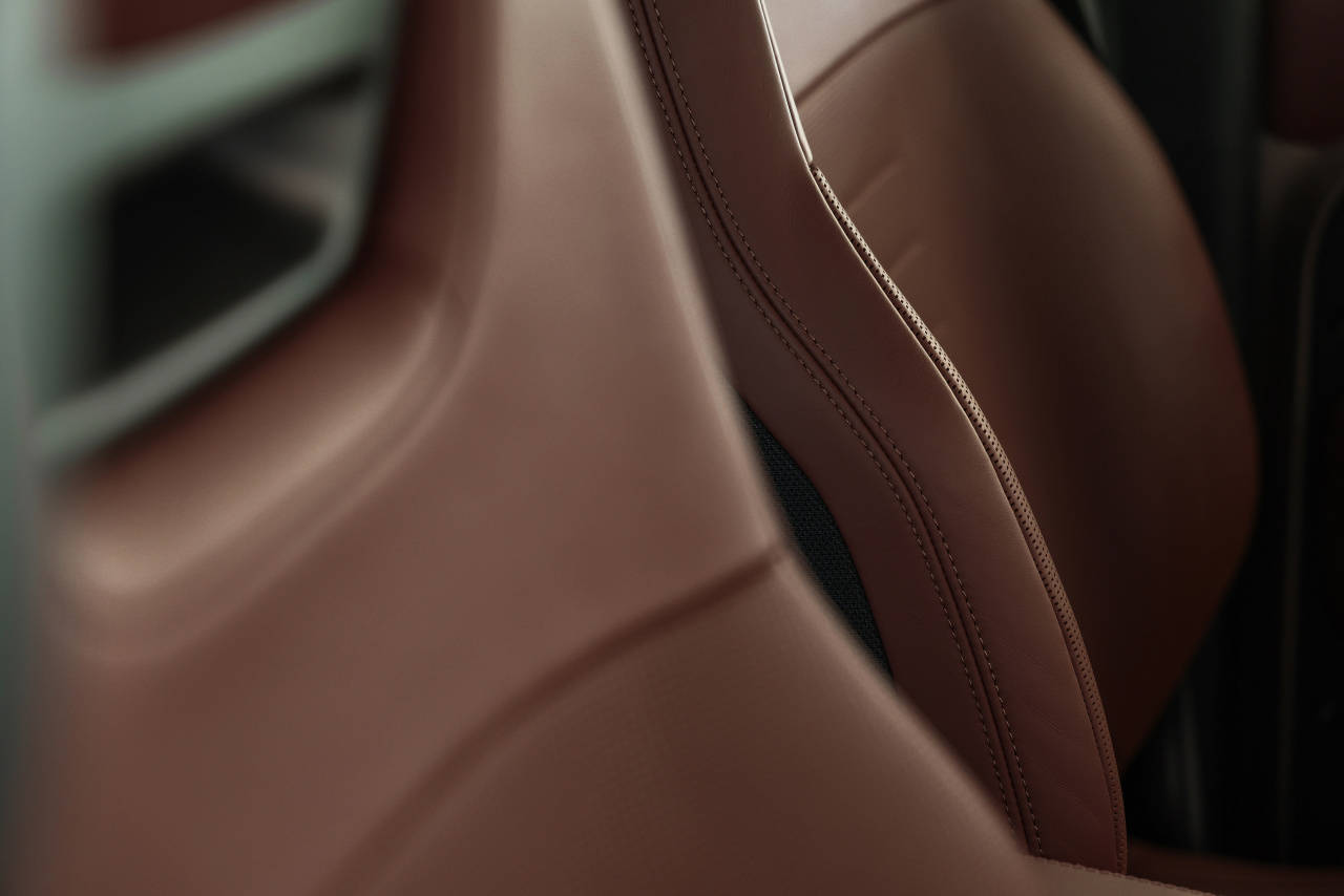 擁有路虎衛士OCTA的人,大概率也擁有值得羨慕的人生