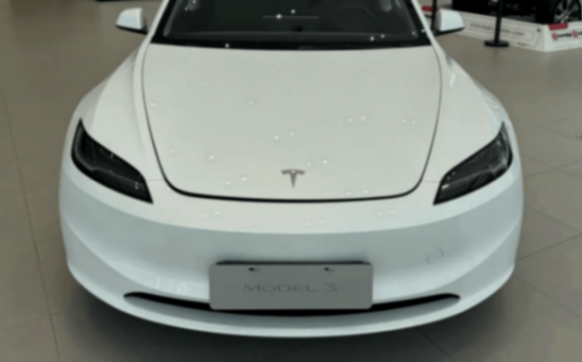 新款特斯拉Model 3還賣23.55萬起,至少比理想i6便宜