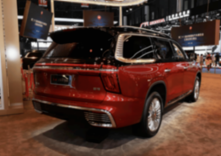 4.0T V8+8AT,5.7米6座/4座可選,國產(chǎn)旗艦SUV新上市