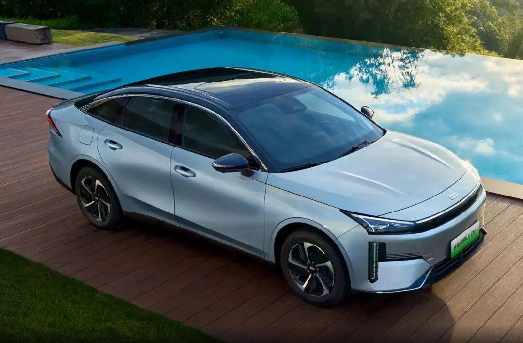 2026年1月1日起,車輛購置稅有兩大變化:一是由免征變為減半征收,二是減免車輛購置稅新能源汽車產品技術有明確要求