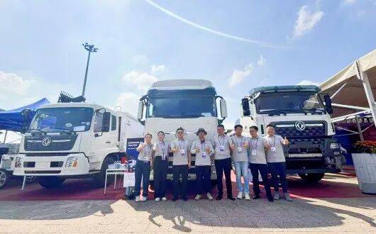 東風(fēng)汽車攜明星車型亮相廣交會(huì),實(shí)力圈粉外國(guó)客商