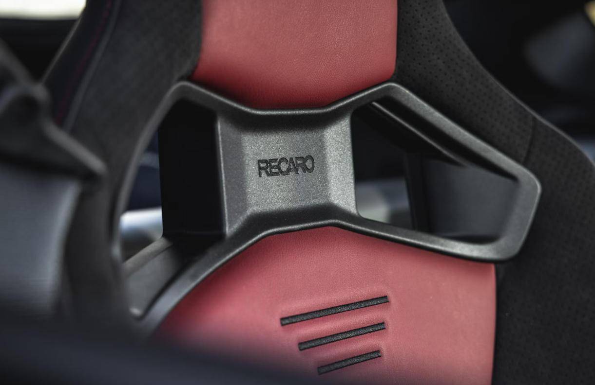 日產(chǎn)Z Nismo引入國內(nèi),海外評價(jià)一般?2009年的老平臺