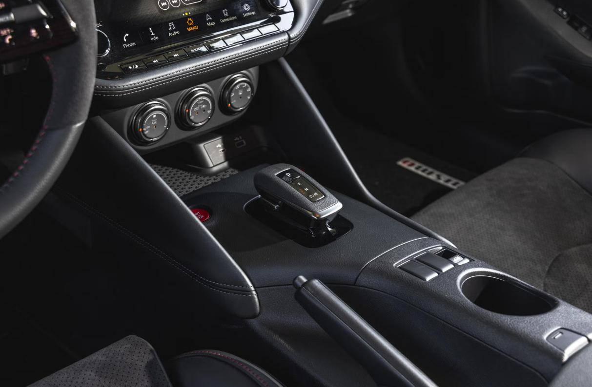 日產(chǎn)Z Nismo引入國內(nèi),海外評價(jià)一般?2009年的老平臺