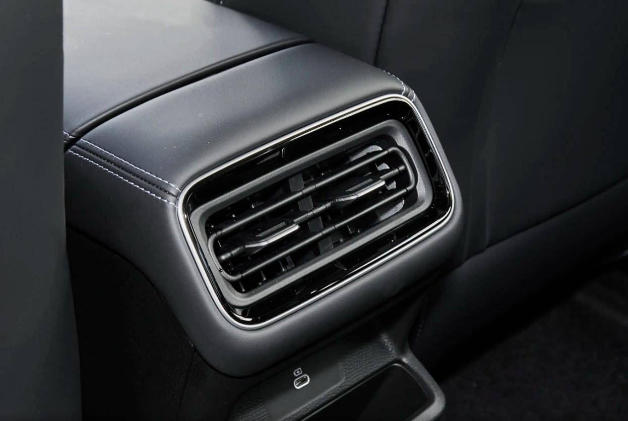 2026款吉利星瑞東方曜怎么樣?三大件解析,入門款夠安全嗎?