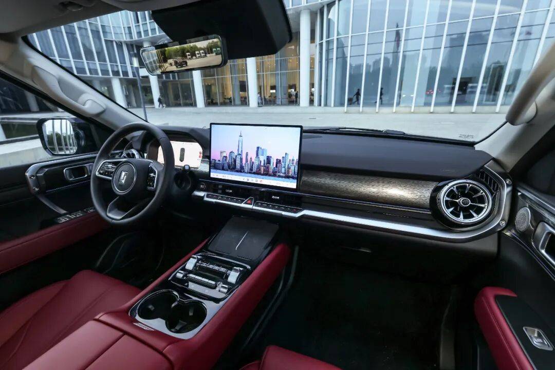 30.98萬元起,全新坦克400預(yù)售:舒適性和智能化是重點