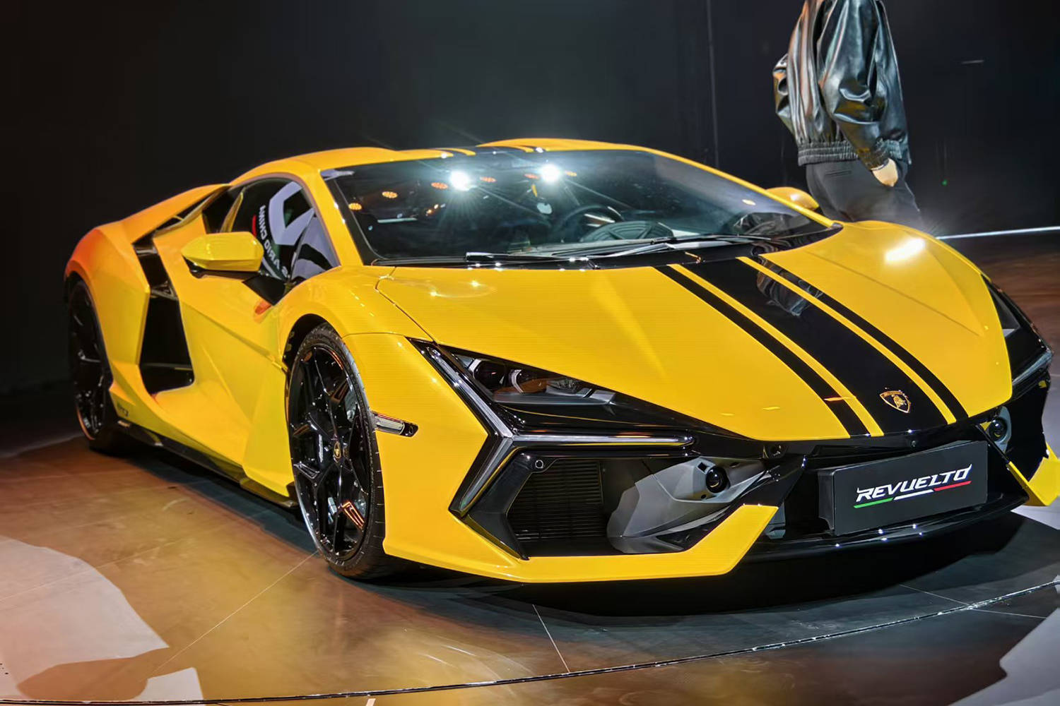 限量1臺/紀念入華20周年 蘭博基尼Revuelto 20周年紀念版首發(fā)