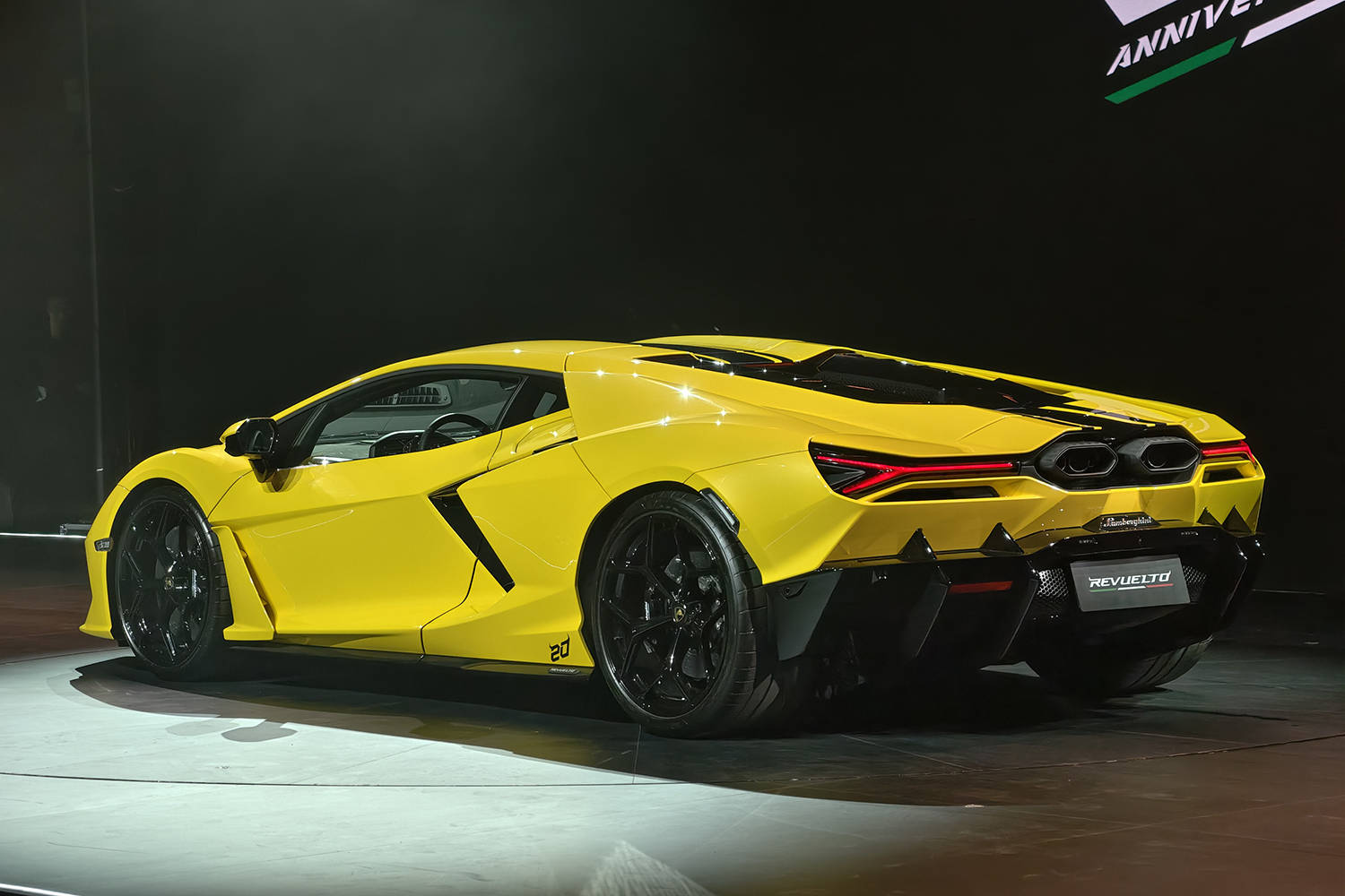 限量1臺/紀念入華20周年 蘭博基尼Revuelto 20周年紀念版首發(fā)