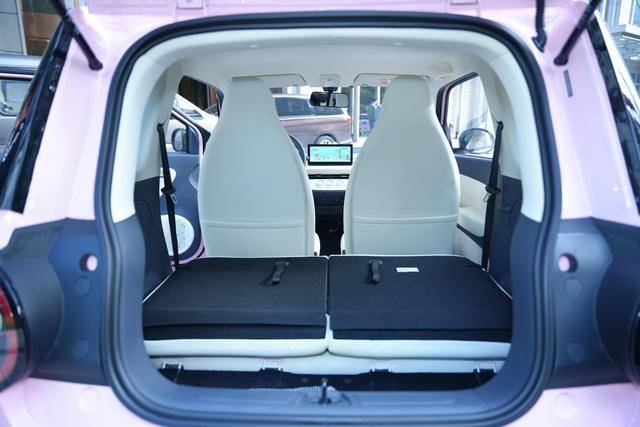 華為HiCar加持+1300Mpa鋼護航,埃尚A100C能否重塑代步車標桿?