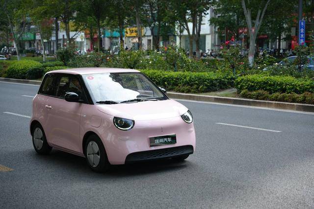 華為HiCar加持+1300Mpa鋼護航,埃尚A100C能否重塑代步車標桿?