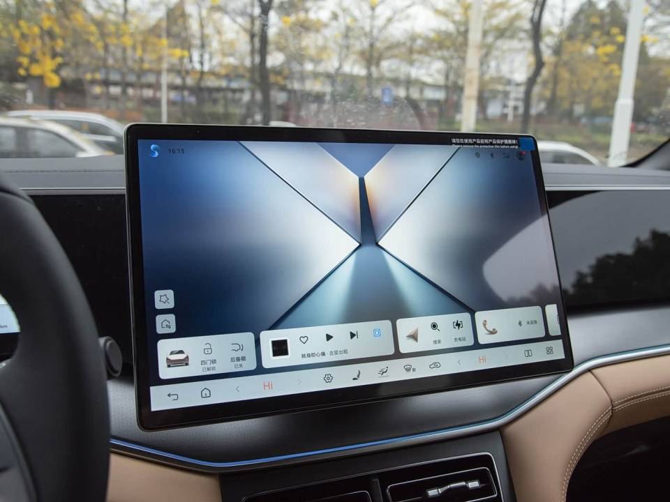 果然在憋大招!比亞迪找到了“真大佬”,最后一塊短板要補(bǔ)齊了?