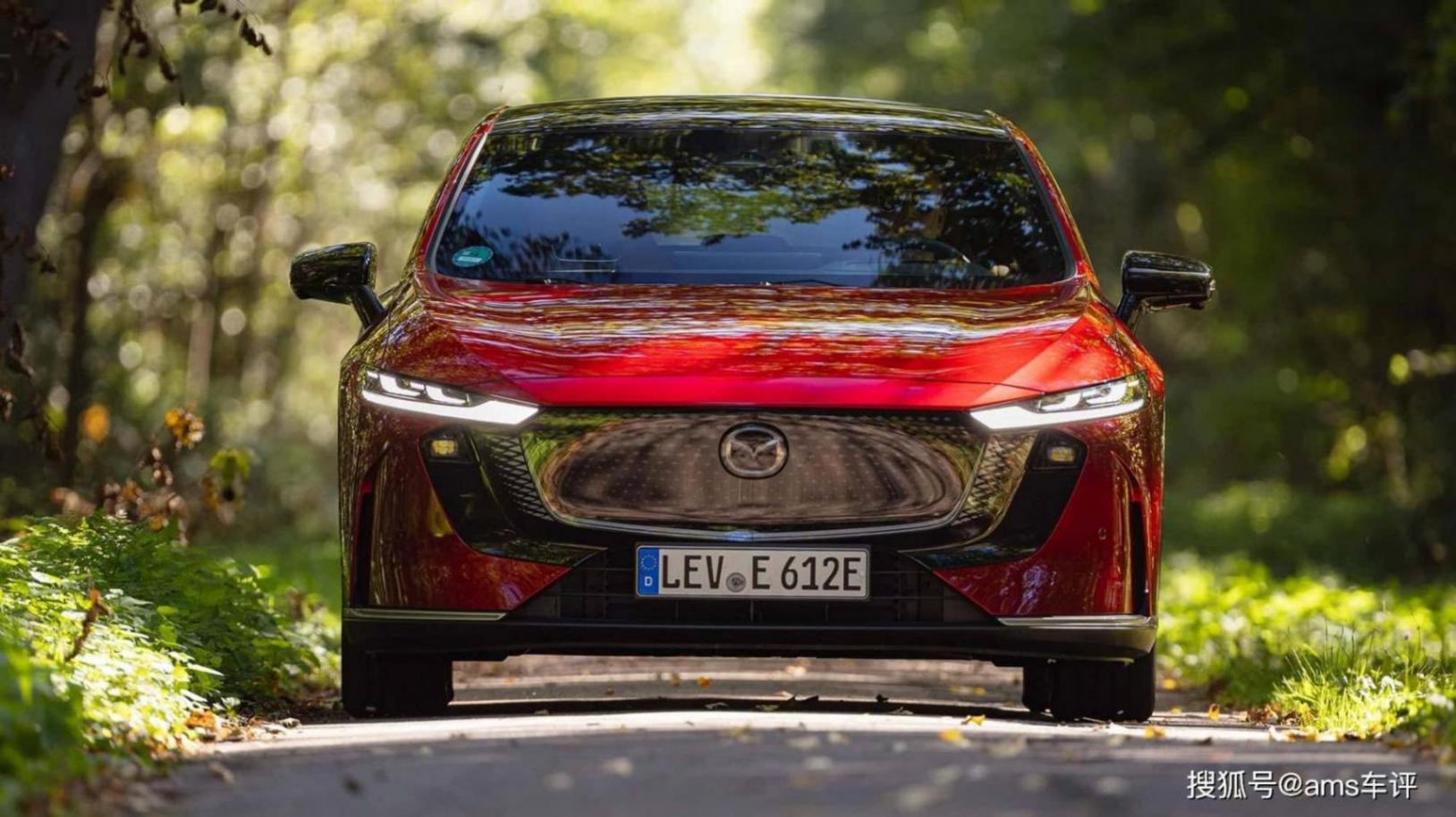 從燃油到電動,試駕馬自達6e能否撐起“馬6”的名號?