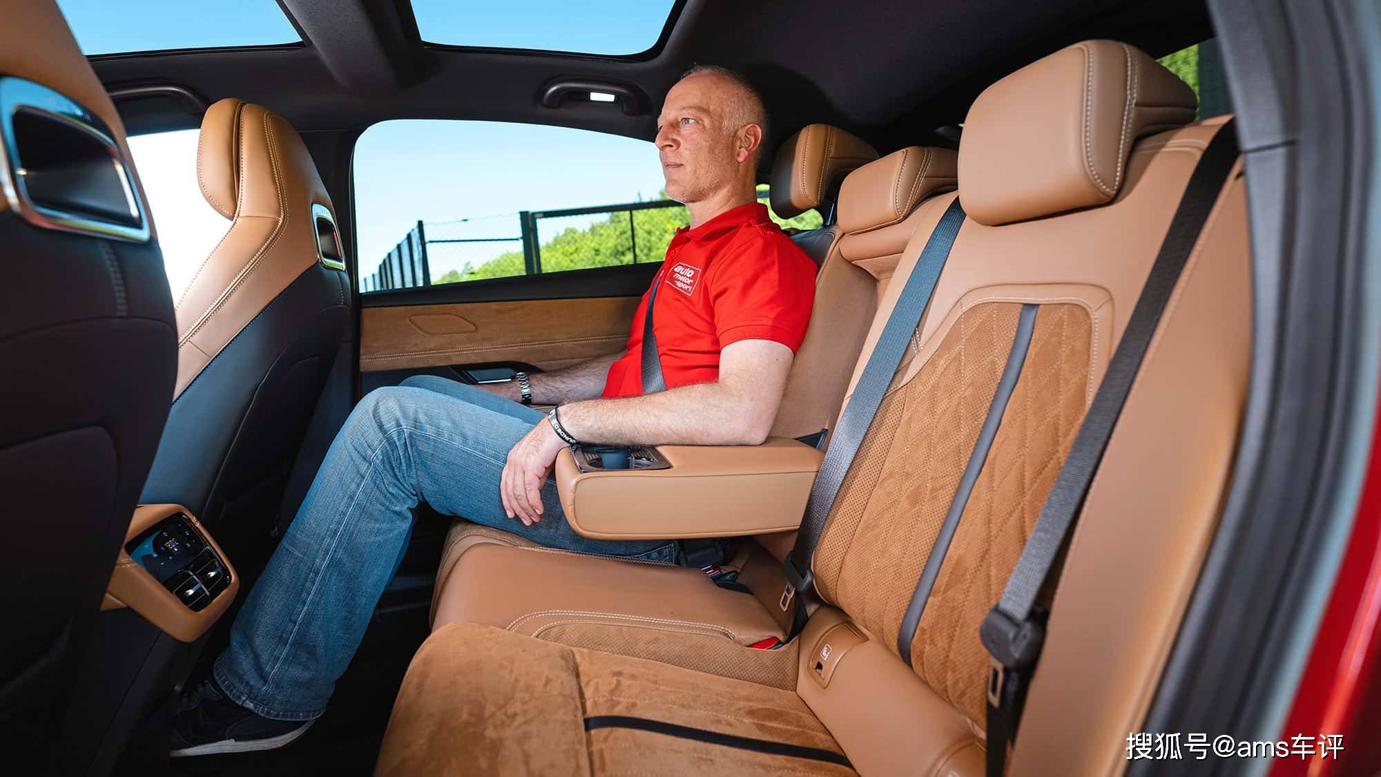 從燃油到電動,試駕馬自達6e能否撐起“馬6”的名號?