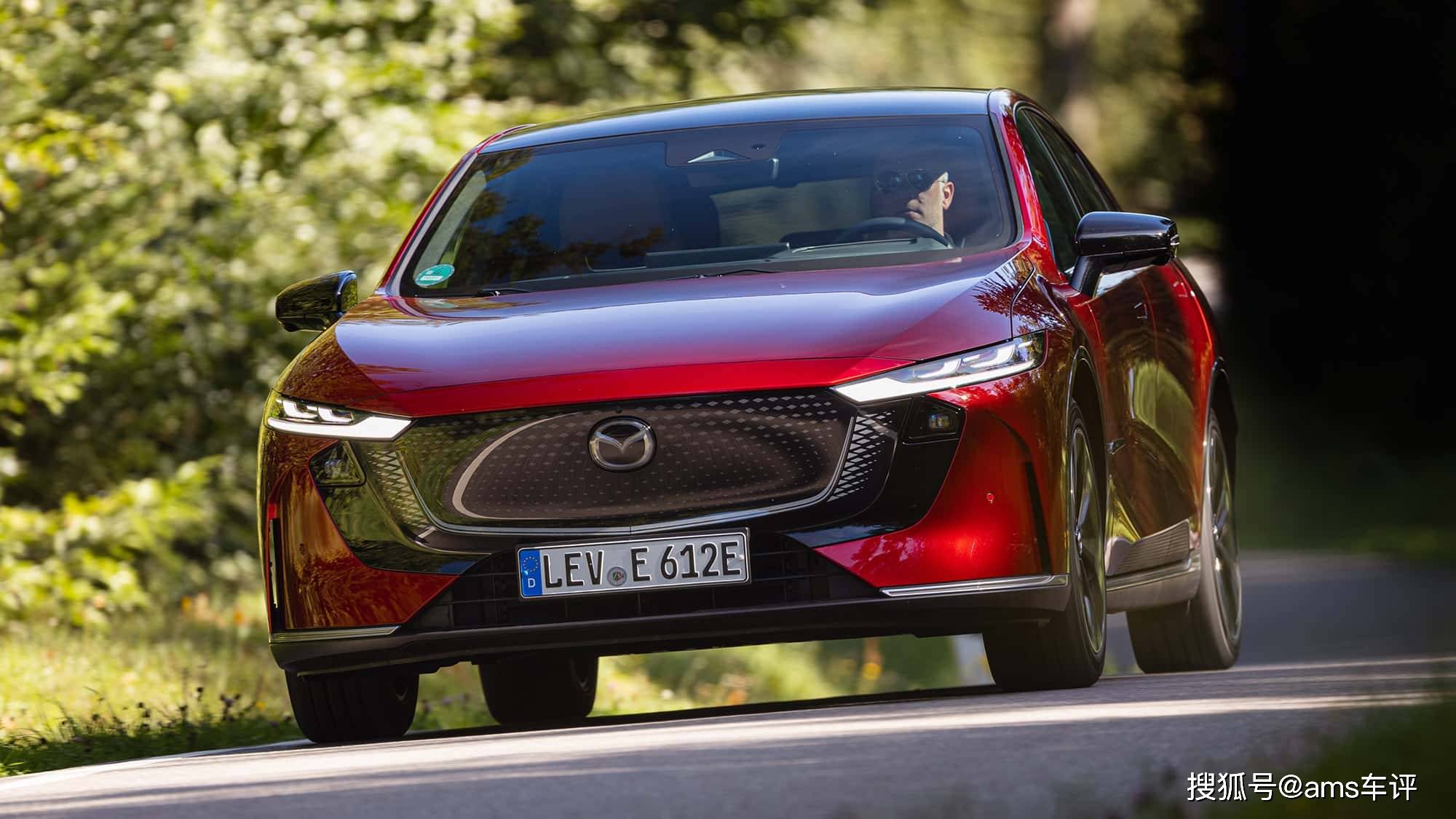從燃油到電動,試駕馬自達6e能否撐起“馬6”的名號?