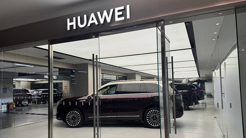 理想率先降價,四季度的車市價格戰(zhàn),卻不如往年激烈?