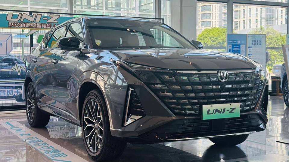 理想率先降價,四季度的車市價格戰(zhàn),卻不如往年激烈?